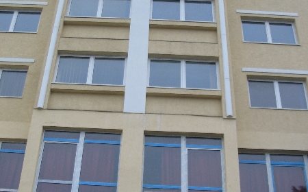 muanyag erkelyfal